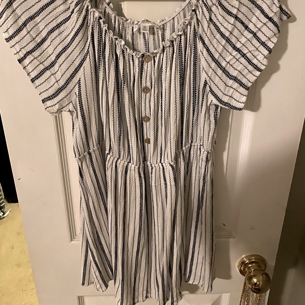 Women’s shirt